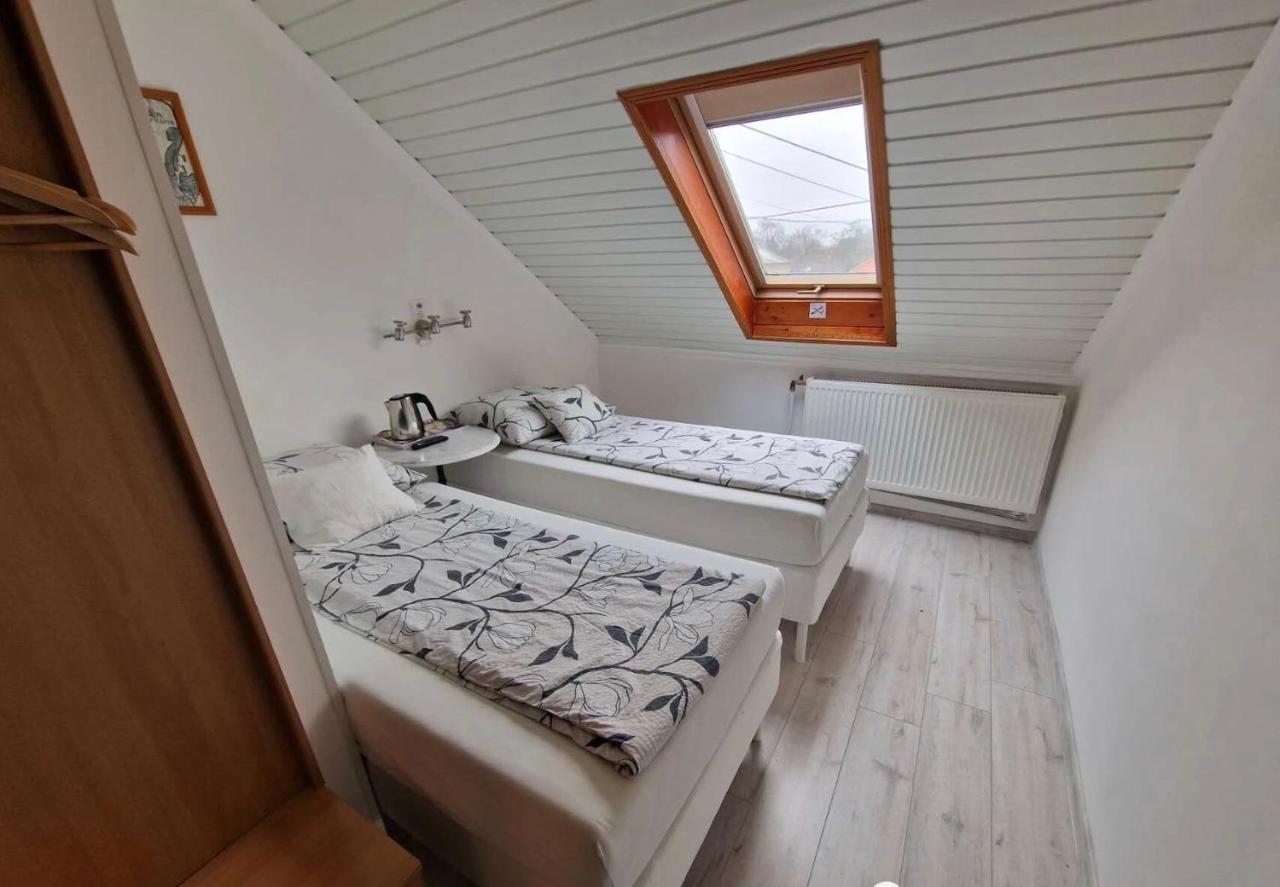 Hotel Tang House 唐舍 Budapest Esterno foto