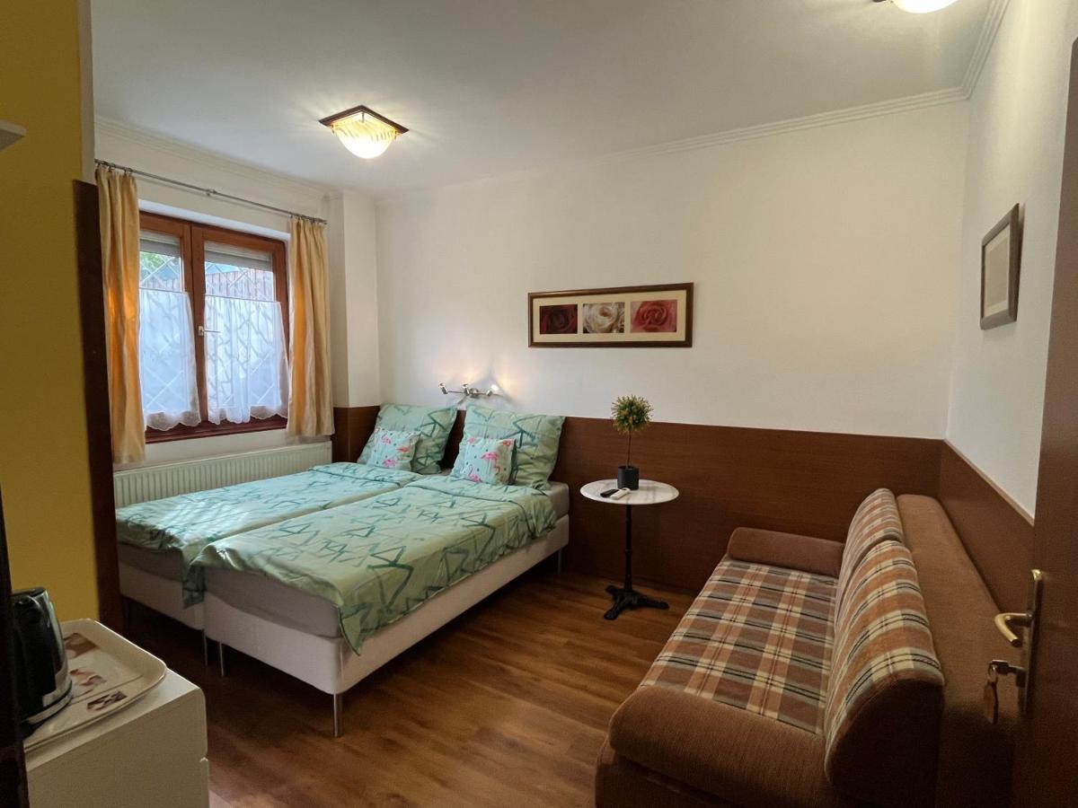 Hotel Tang House 唐舍 Budapest Esterno foto
