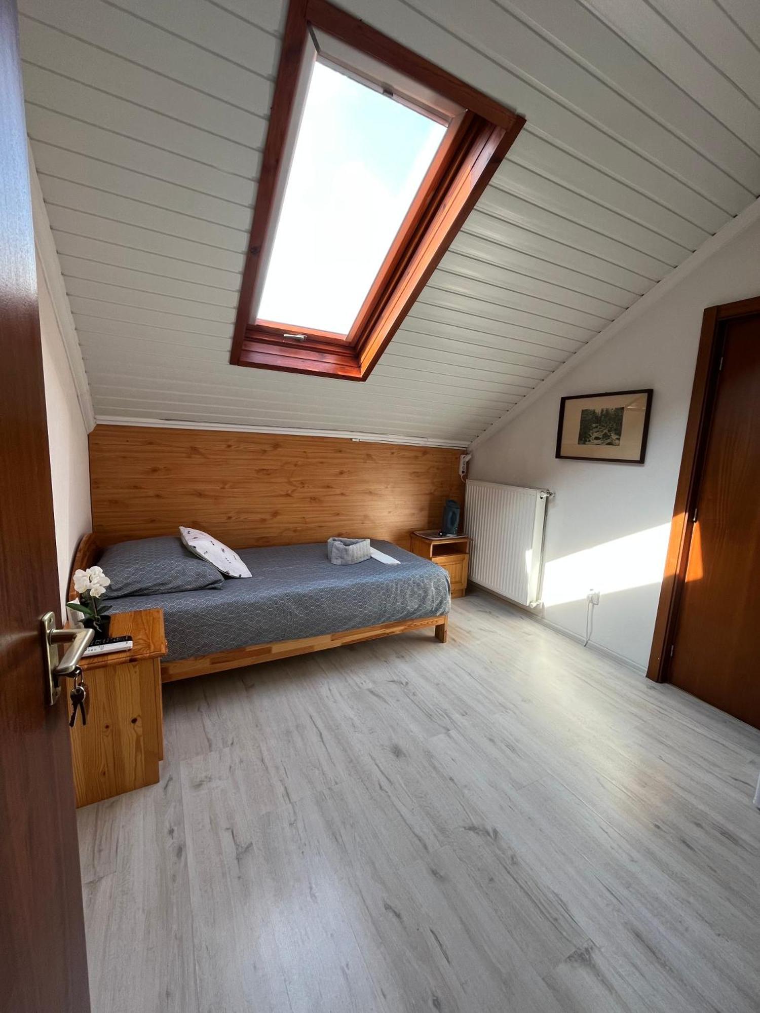 Hotel Tang House 唐舍 Budapest Esterno foto